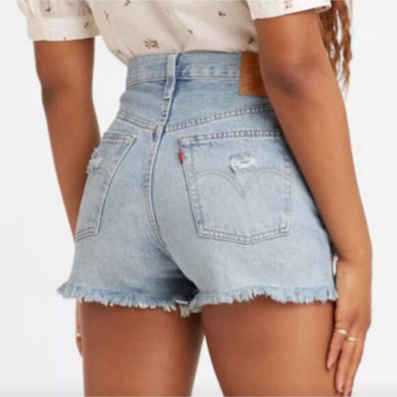 NWT Levi’s 501 Original High Rise Cotton Blue Denim Distressed Jean Shorts 25 - Picture 2 of 15